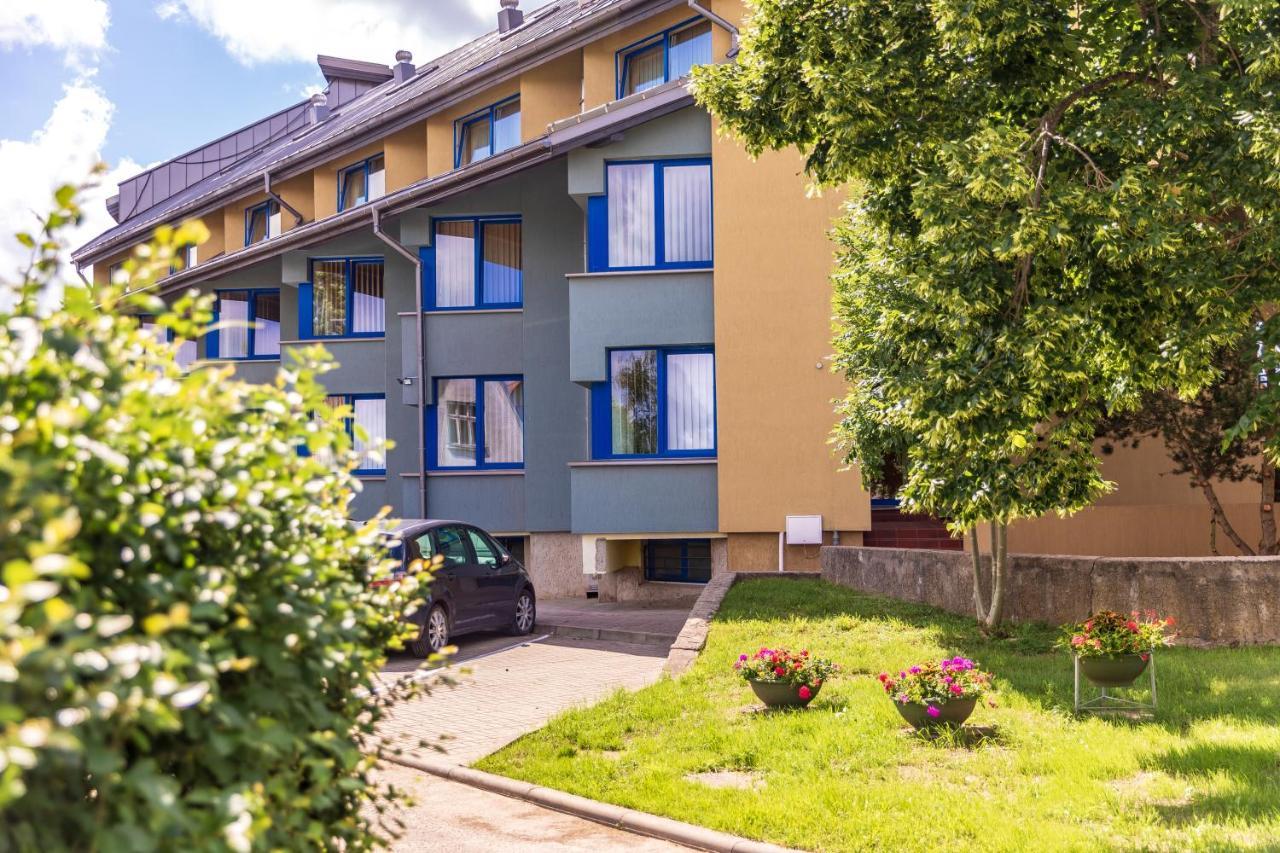 Apartamentai "Tenisas" Palanga Kültér fotó